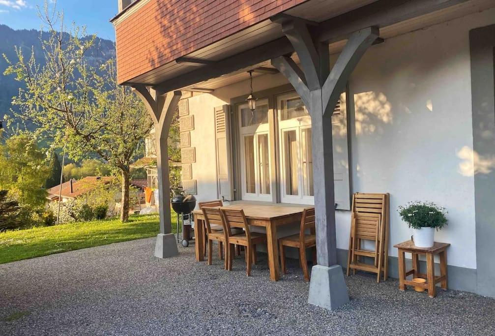 Chalet Mignon - Your Vacation Oasis At Lake Brienz Bonigen Exterior foto
